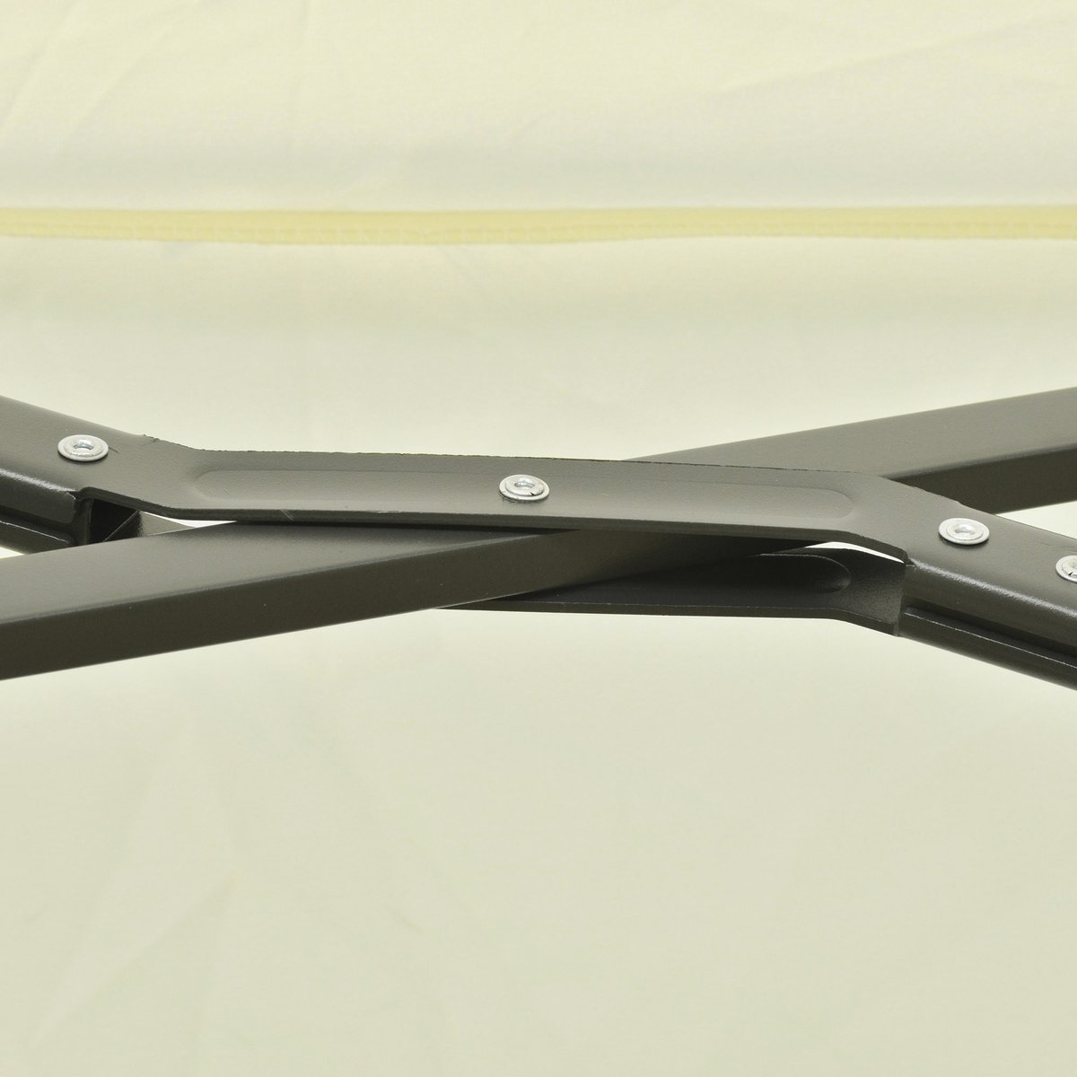 MODFU - Dubbele Zweefparasol - Met Handzwengel - Met Ventilatieopeningen - Polyester - Crèmewit (4070864129403)