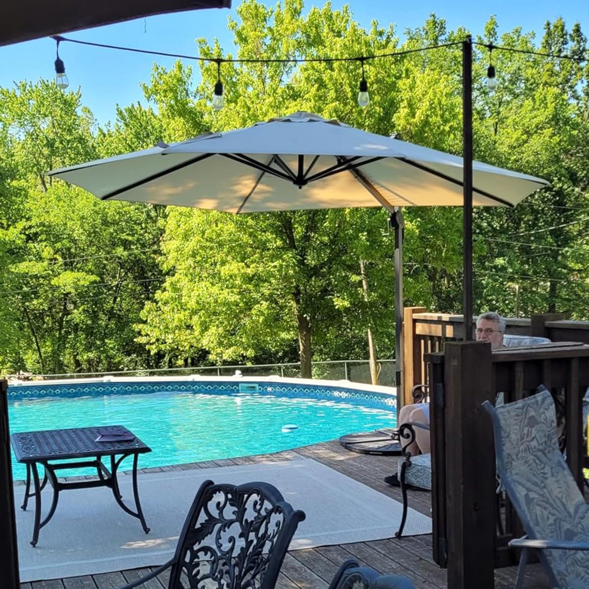 Zweefparasol Ø330 cm Rond - 360° Draaibaar, Kantelbaar, In Hoogte Verstelbaar, Inclusief Parasolvoet - UV50+ Waterafstotend Polyester, Aluminium Frame - Beige - Laura (9504133648524)