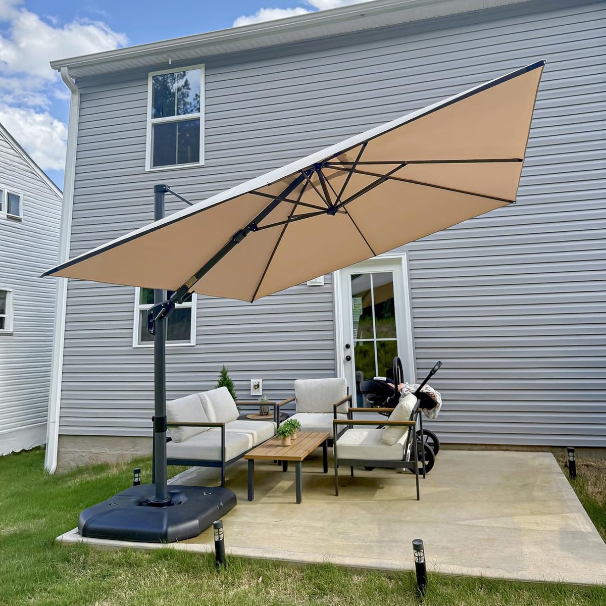 Zweefparasol 300x300 cm - Draaibare Parasol 360° met Voetpedaal & Kantelfunctie - Grote Aluminium Tuinparasol UV-bescherming & Waterafstotend - Beige - Laura (9501484978263)